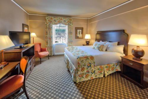 Menger Hotel San Antonio Room photo