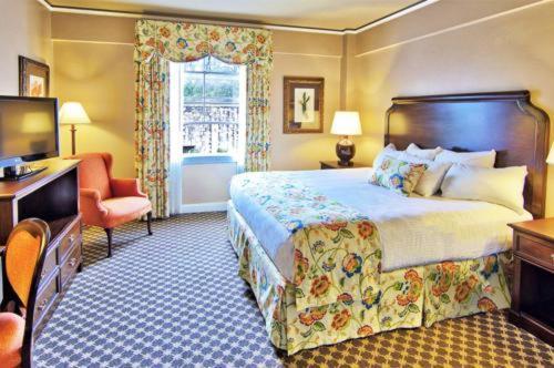 Menger Hotel San Antonio Room photo